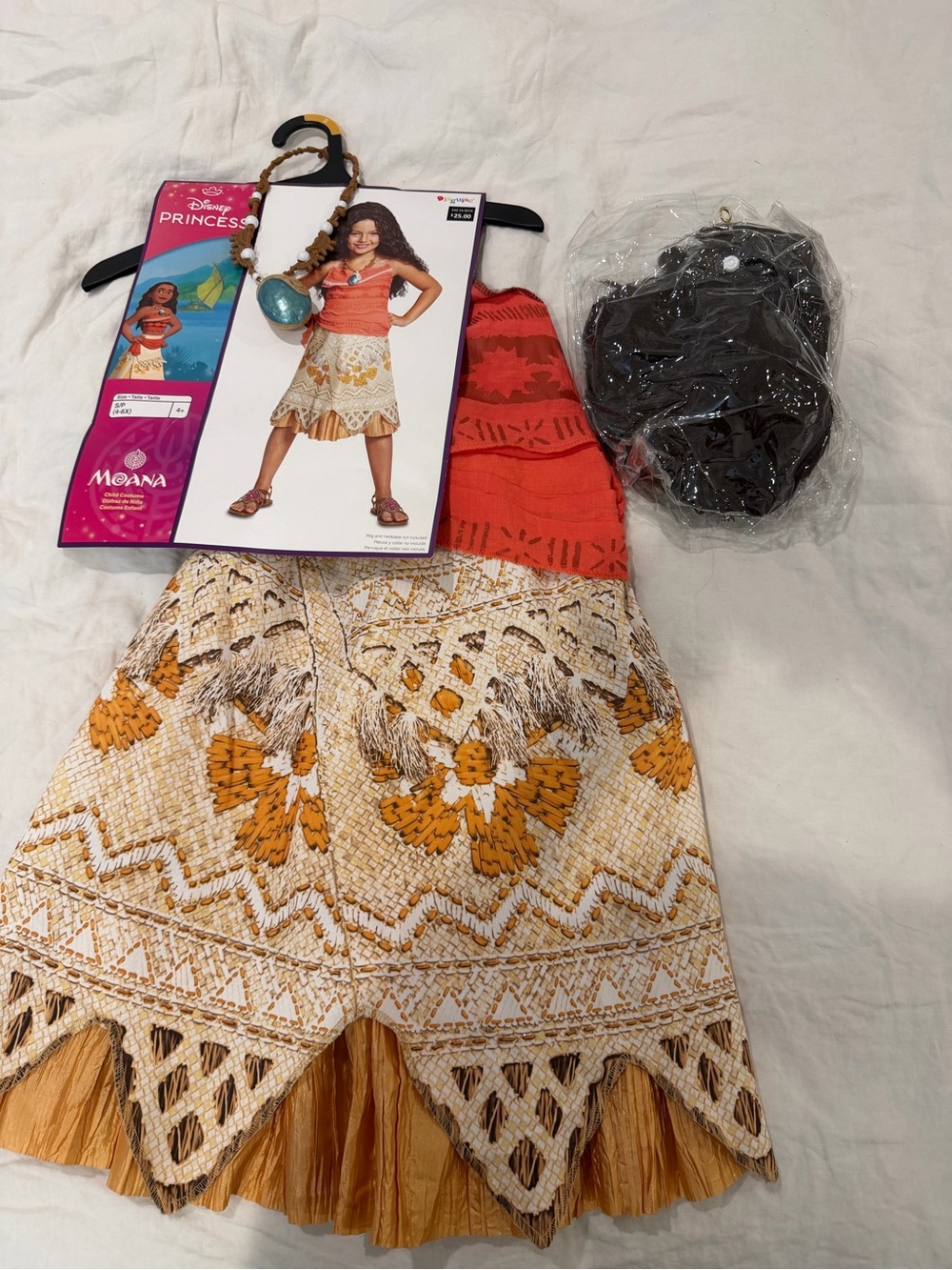 Kids Moana costume size small 4-6 and wig